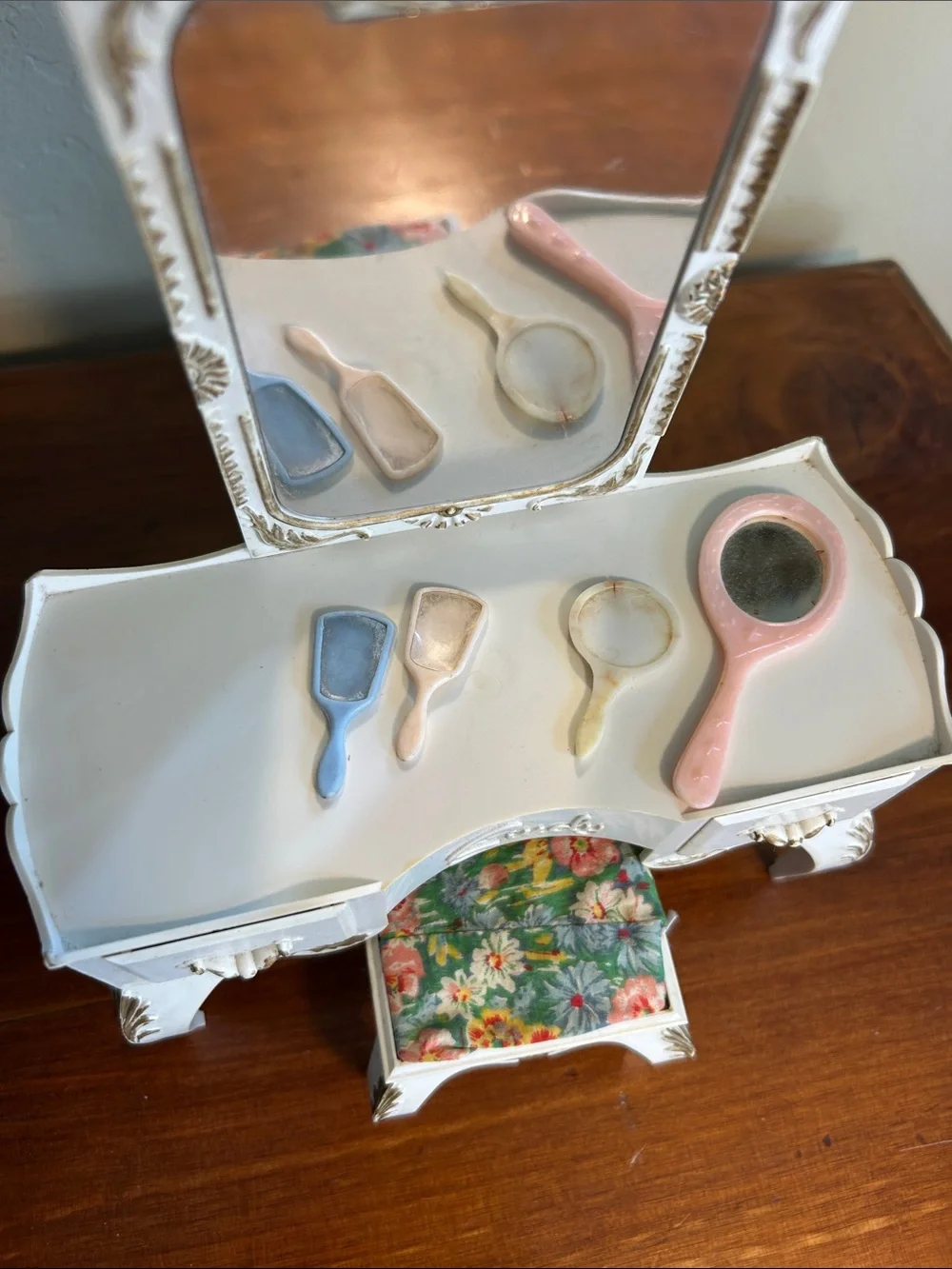 Vintage 60s Pedigree Sindy Doll Dressing Table Set Vanity and Accessories